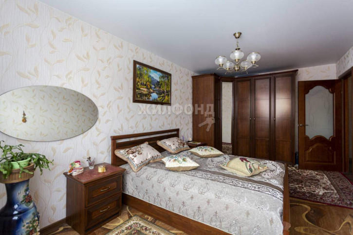 3-комн квартира Ермака улица, д.14