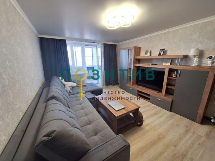 3-комн квартира Крайнего ул, 2