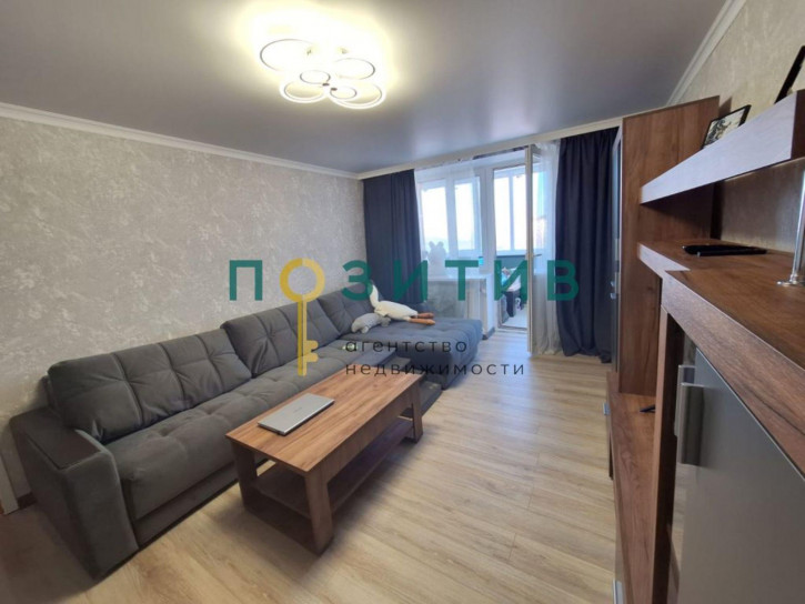 3-комн квартира Крайнего ул, 2