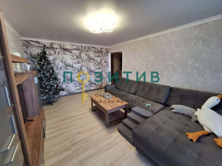 3-комн квартира Крайнего ул, 2