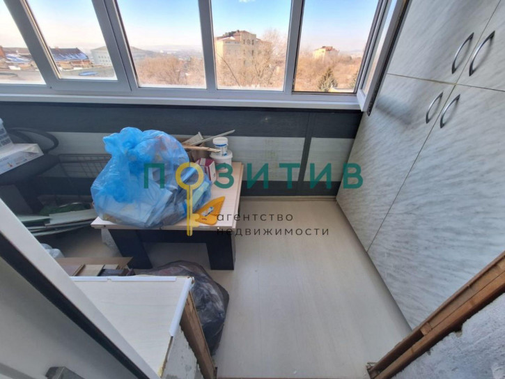 3-комн квартира Крайнего ул, 2