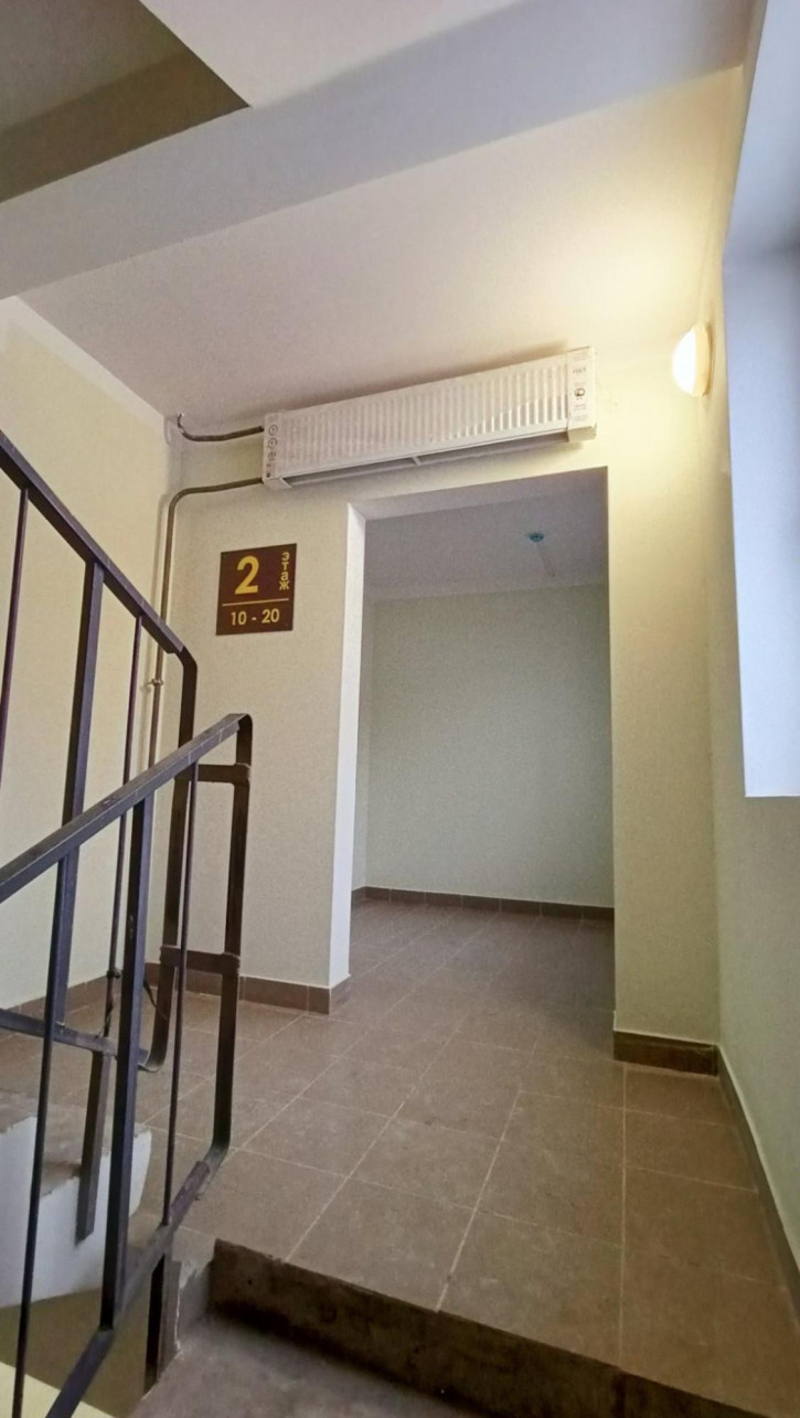 2-комн квартира улица Юркина, 8