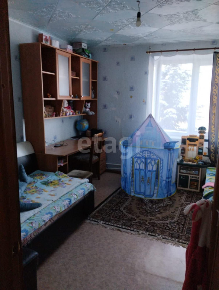 3-комн квартира Школьная, 11