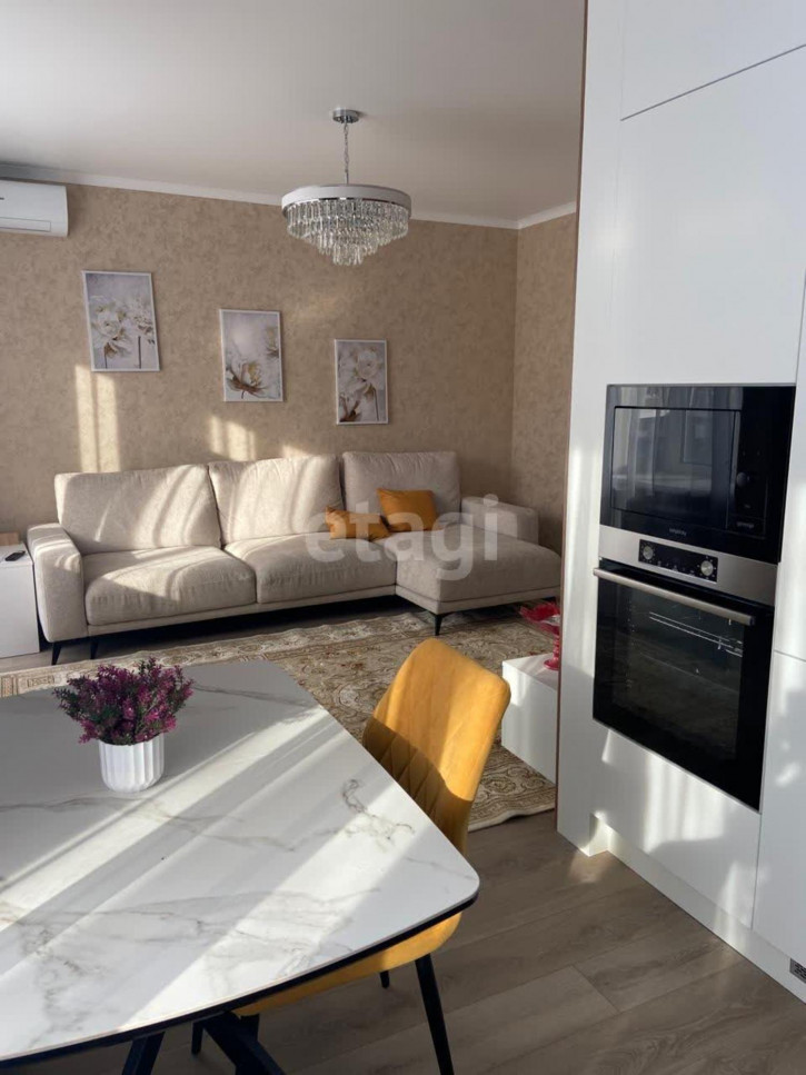 2-комн квартира Хохрякова, 32