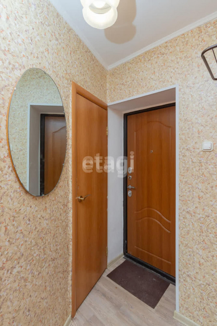 1-комн квартира 8 Марта, 4
