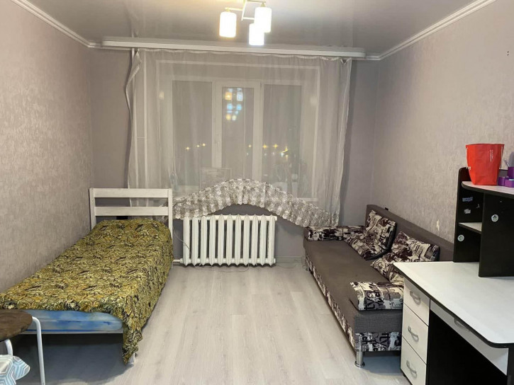Комната Котовского, 13