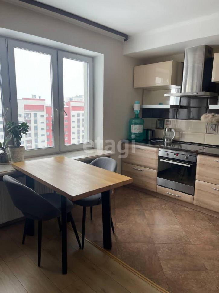 2-комн квартира Эрвье, 30/4