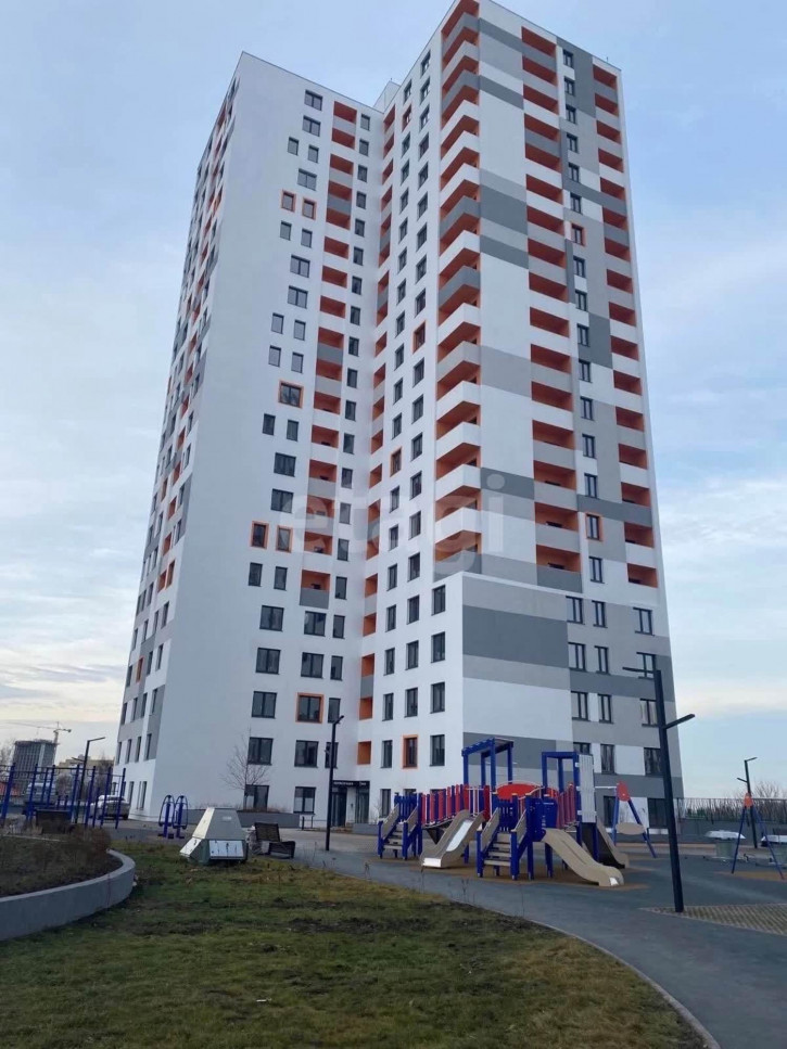 1-комн квартира Менжинского, 60