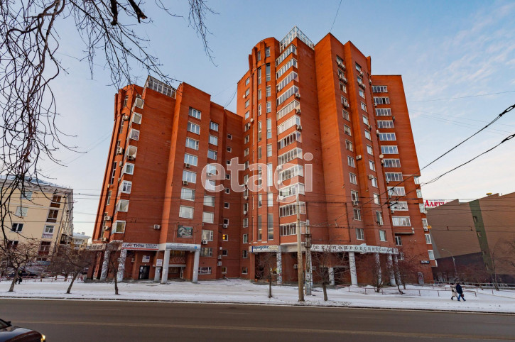 3-комн квартира Малышева, 3