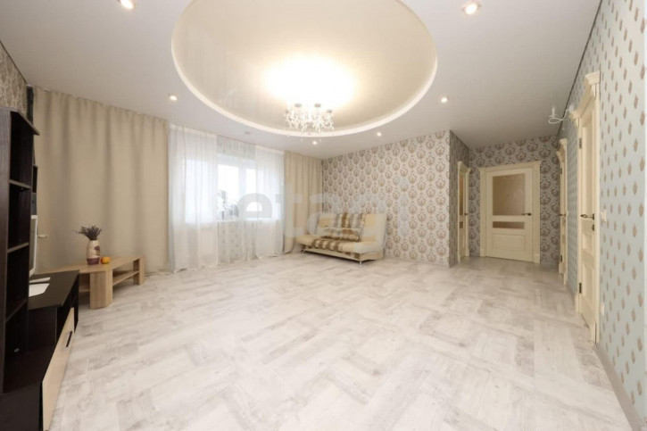 3-комн квартира улица Луначарского