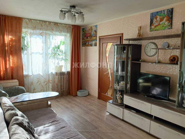 3-комн квартира Юдина улица, д.12