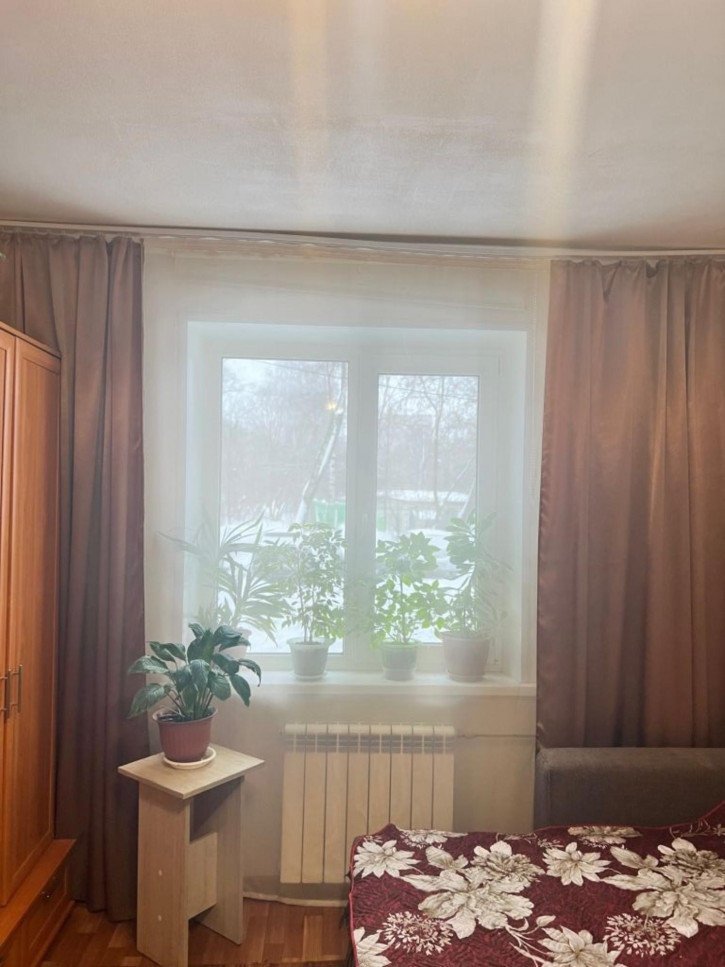 3-комн квартира Гвардейцев ул, 11