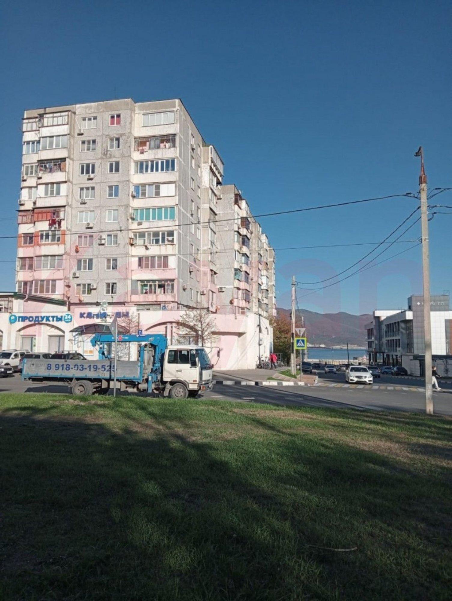 Купить квартиру за 8 500 000 рублей на Им Адмирала Серебрякова наб.