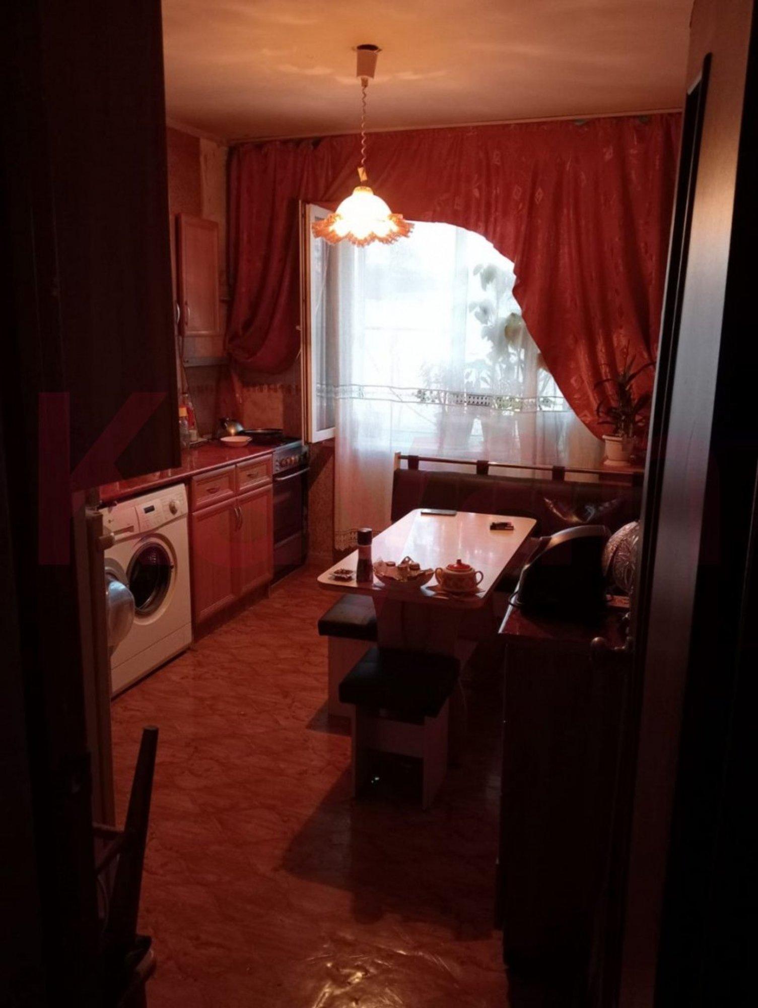Купить квартиру за 8 500 000 рублей на Им Адмирала Серебрякова наб.