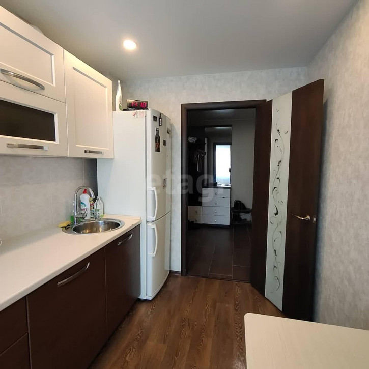 2-комн квартира улица Разина, 55