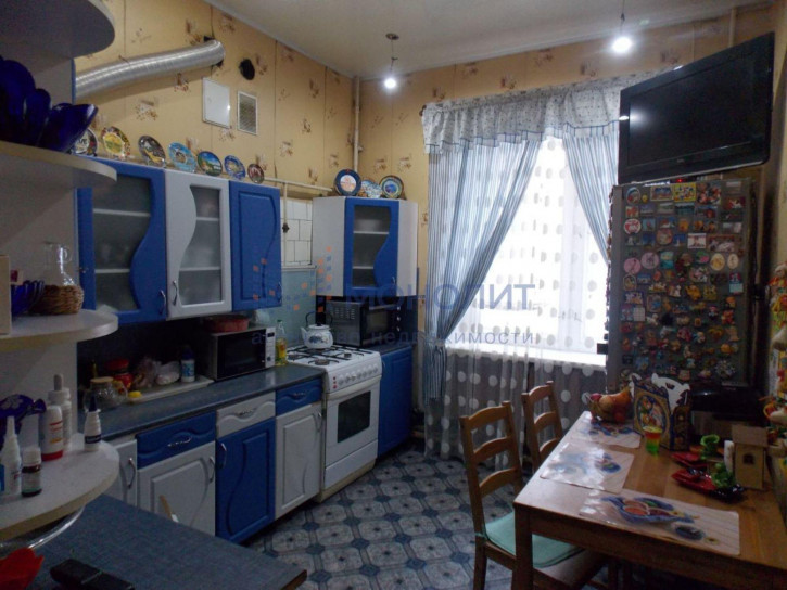 3-комн квартира Новосоветская ул, 13
