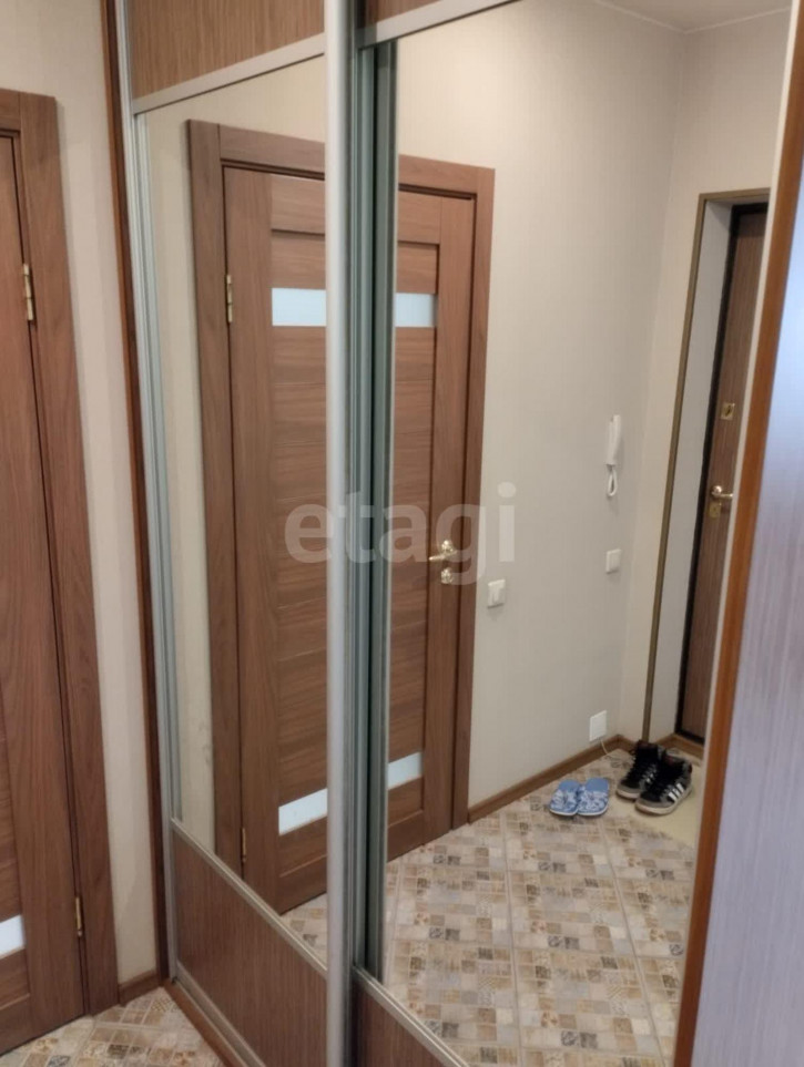 Студия Космический проспект, 18г