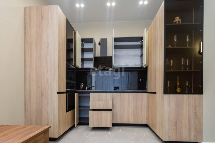 2-комн квартира Первооткрывателей, 10