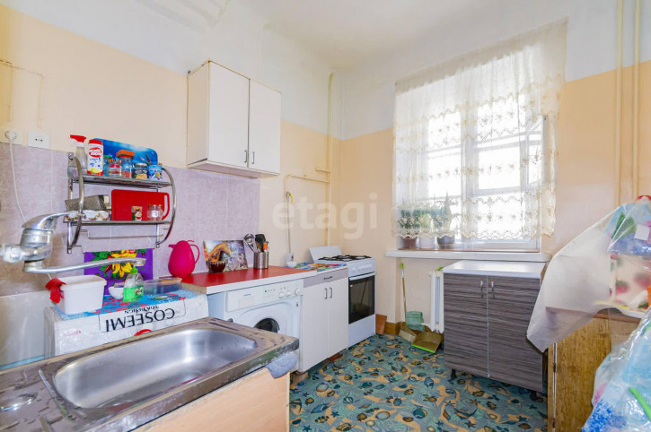 3-комн квартира Индустрии, 41