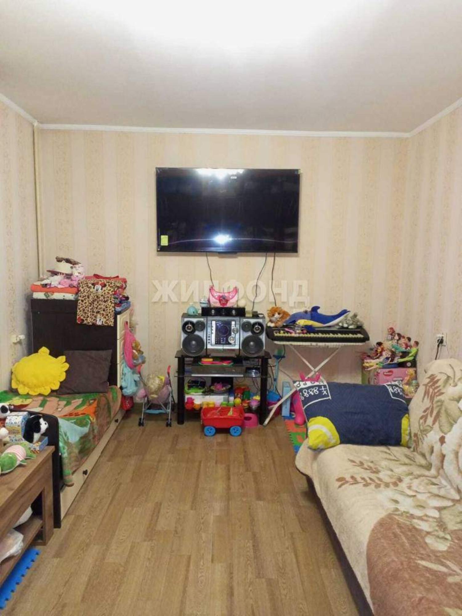 Купить квартиру за 4 300 000 рублей на Калинина улица, д.129/1