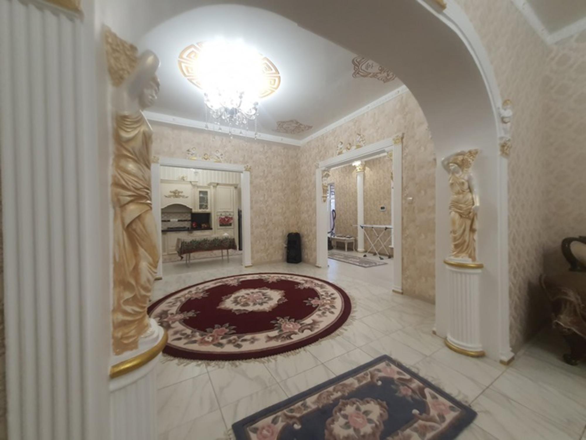 Купить дачу, дом, коттедж за 11 000 000 рублей на Коммунистическая улица, 789