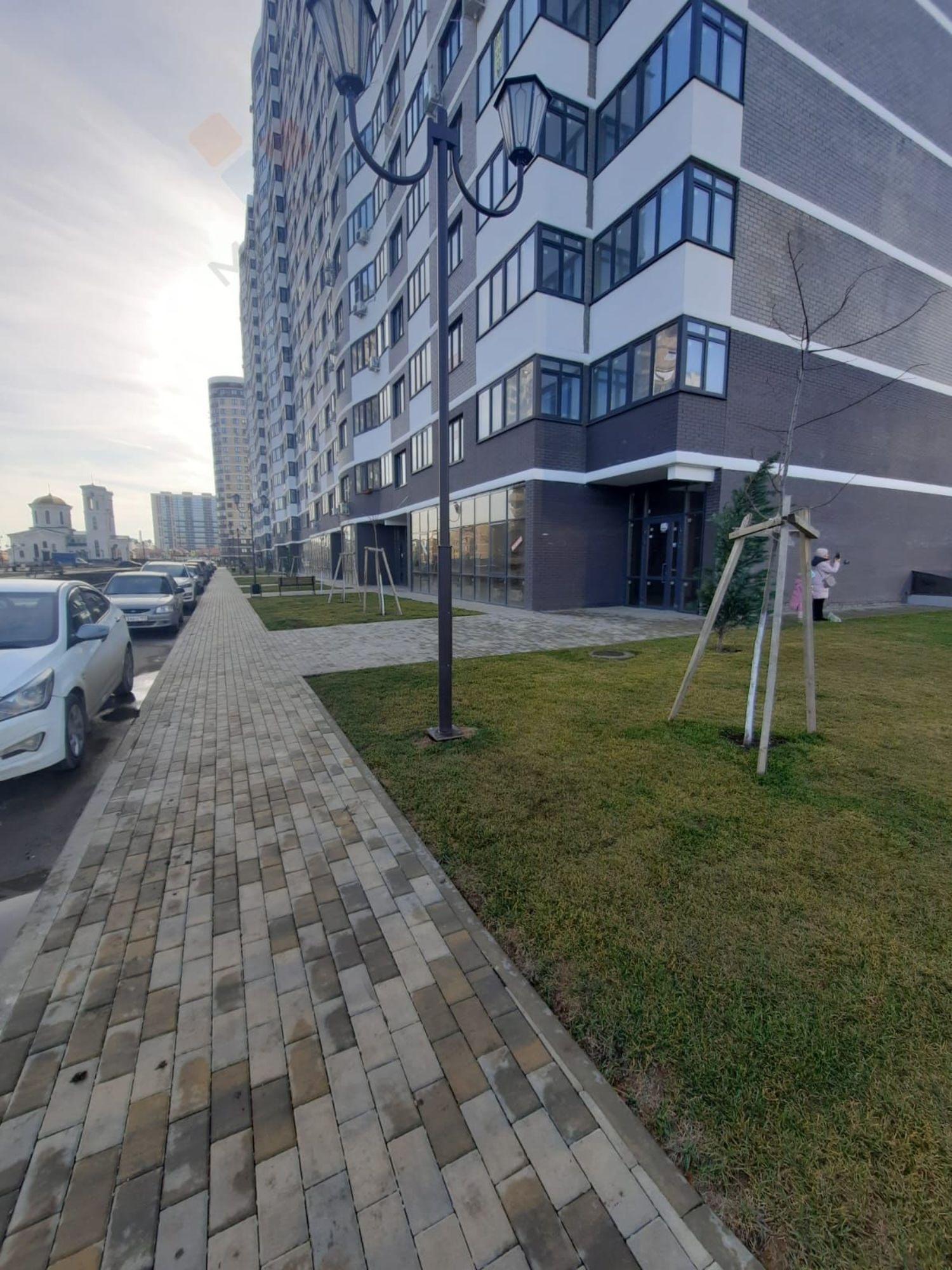 Сдать торговое помещение за 95 000 рублей на Адмиралтейский б-р, 3к3