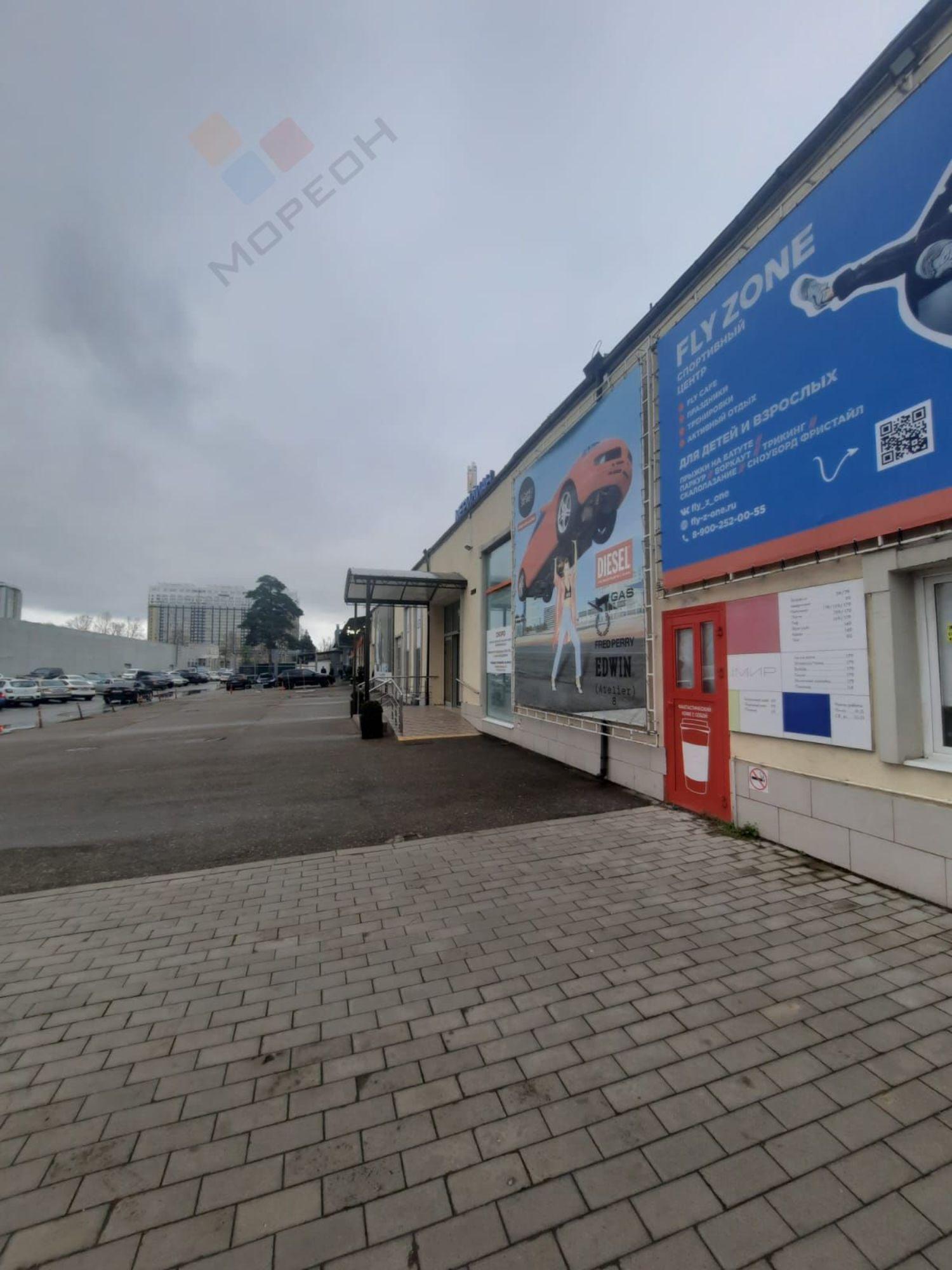 Сдать торговое помещение за 223 000 рублей на им. Стасова ул, 182/1
