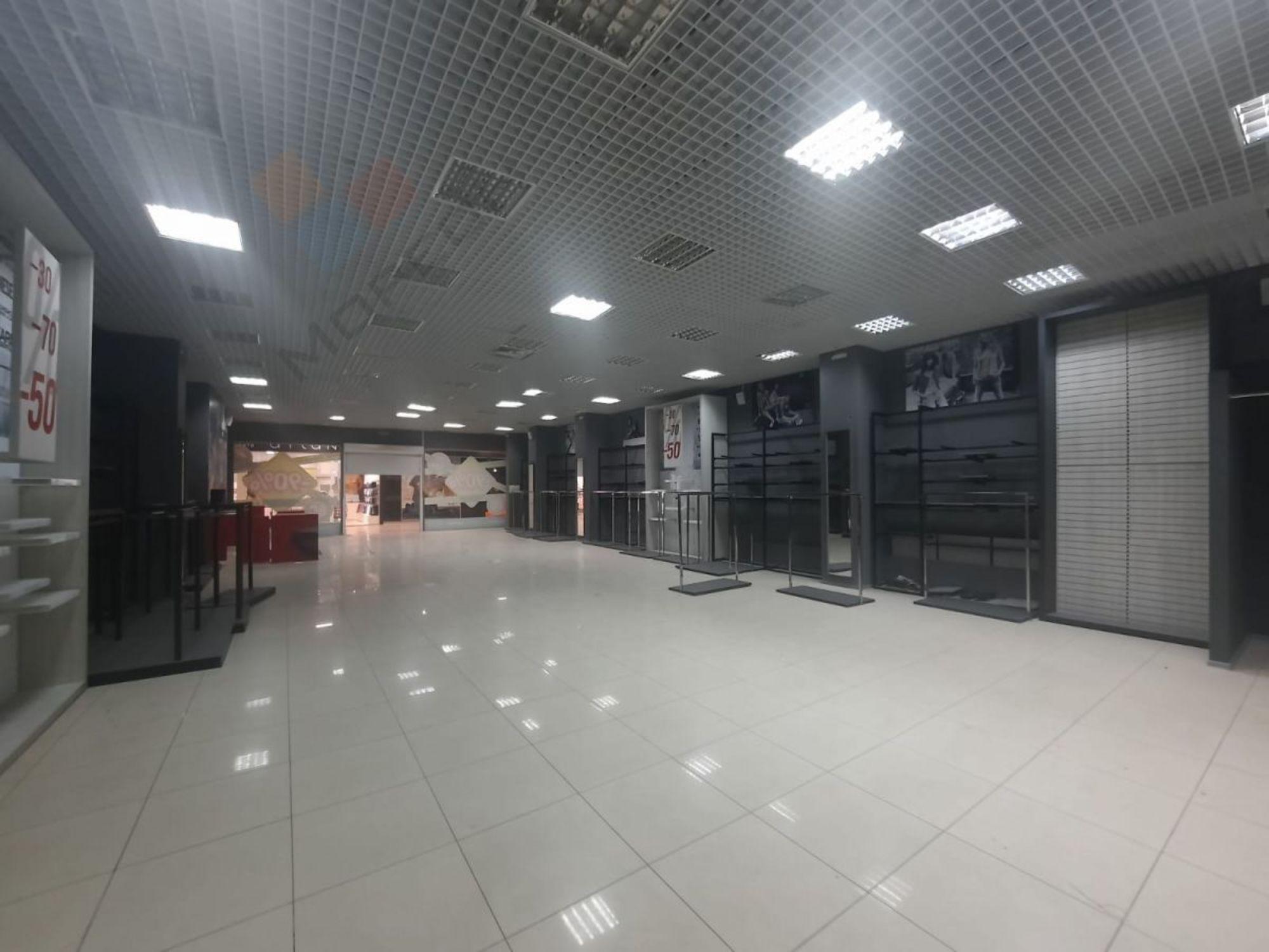 Сдать торговое помещение за 265 400 рублей на им. Стасова ул, 182/1