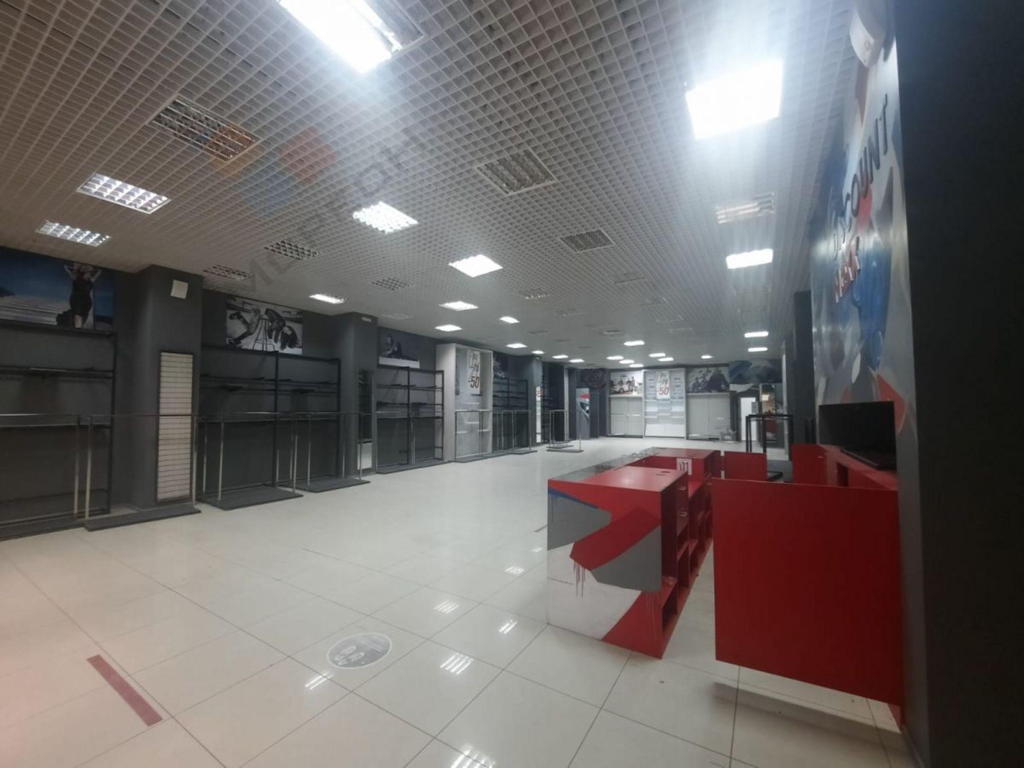 Сдать торговое помещение за 265 400 рублей на им. Стасова ул, 182/1