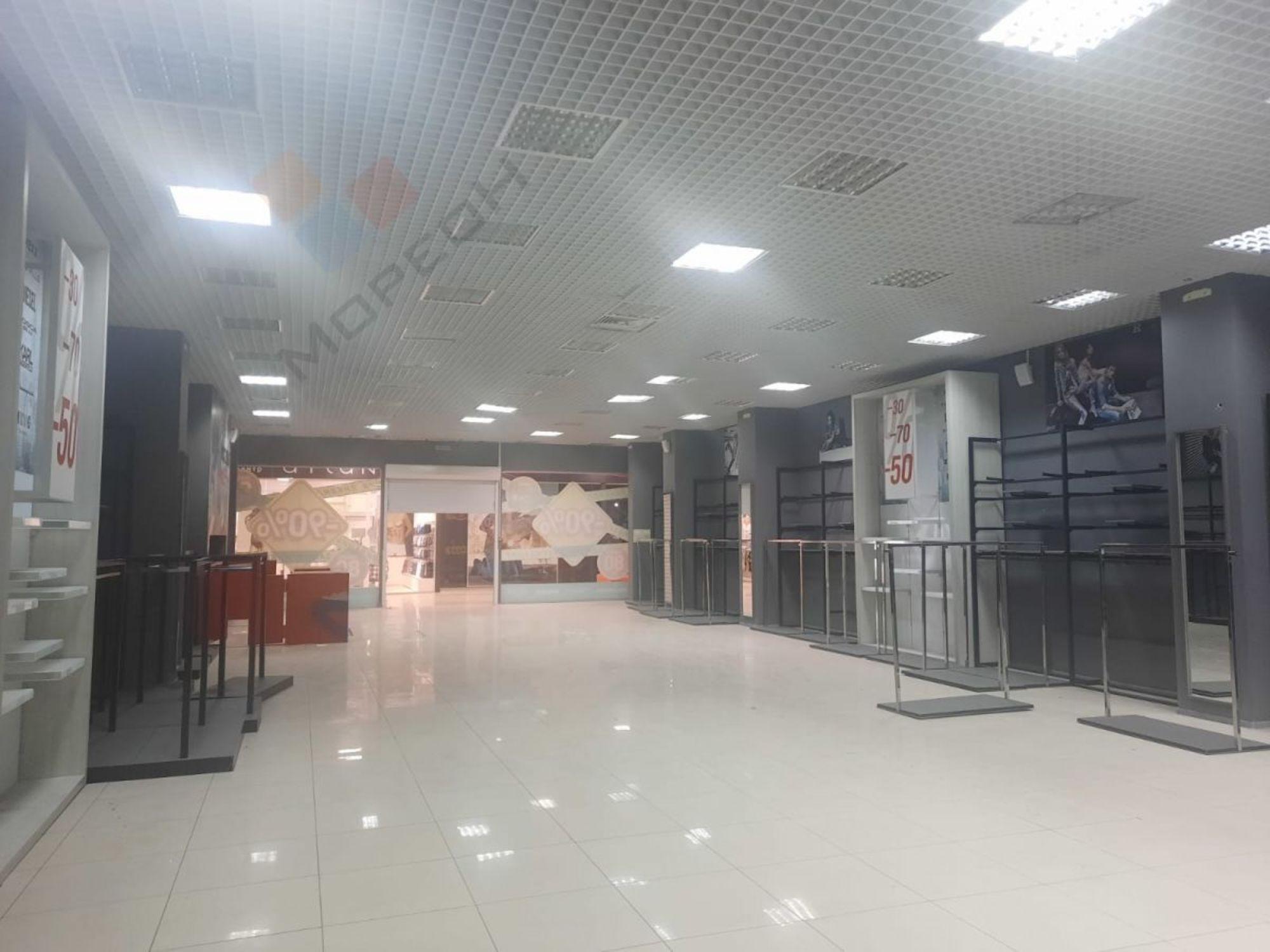 Сдать торговое помещение за 265 400 рублей на им. Стасова ул, 182/1