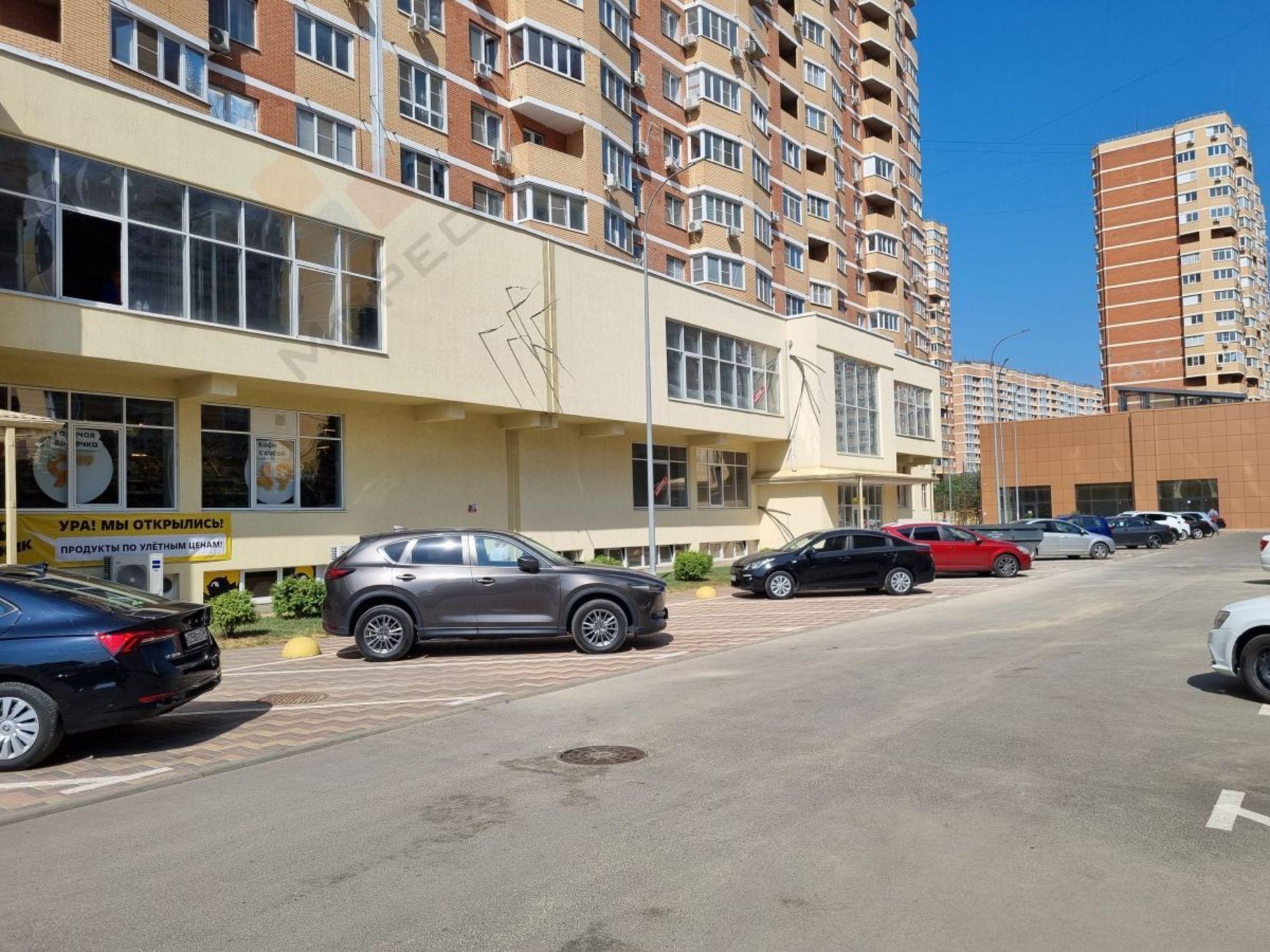 Сдать торговое помещение за 367 500 рублей на им. Репина ул, 3к1