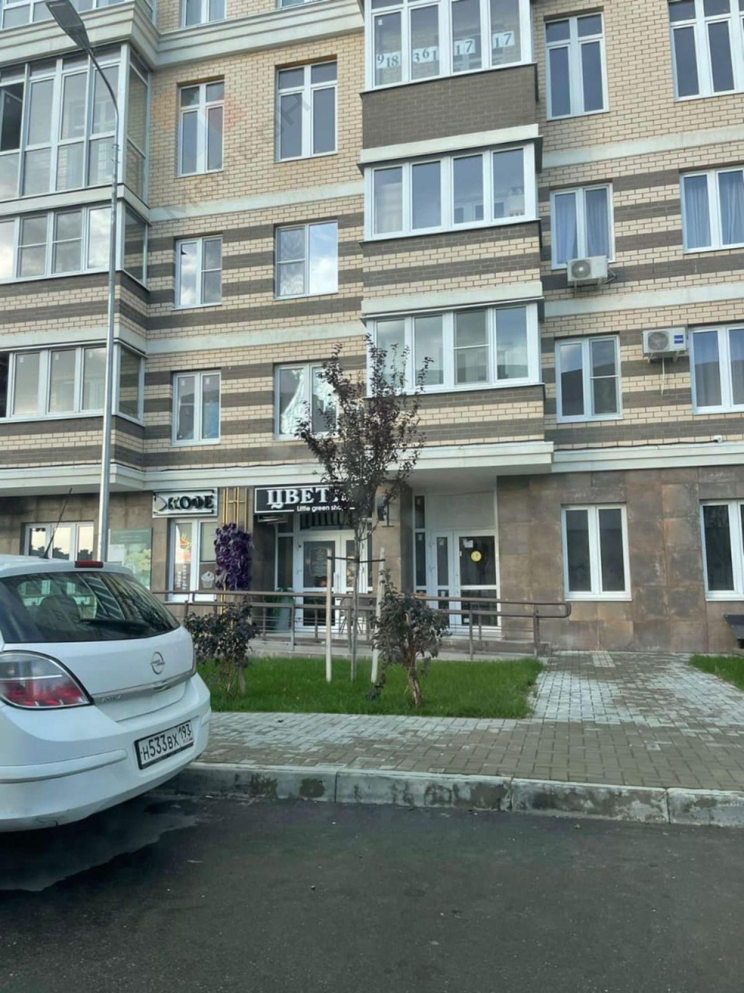 Сдать торговое помещение за 150 000 рублей на Конгрессная ул, 19/1к2