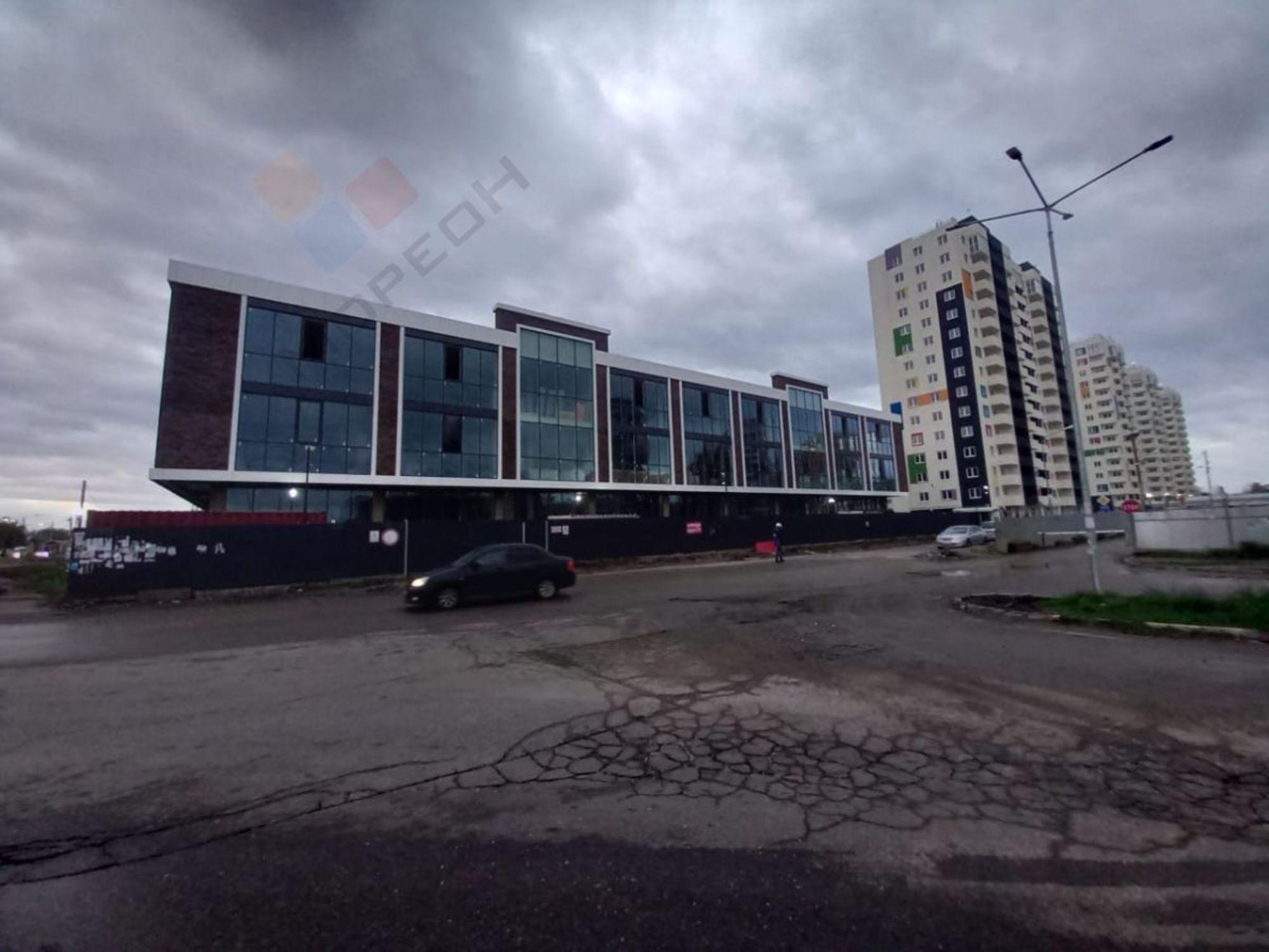 Сдать торговое помещение за 2 925 000 рублей на им. Дмитрия Есаулко ул, 9