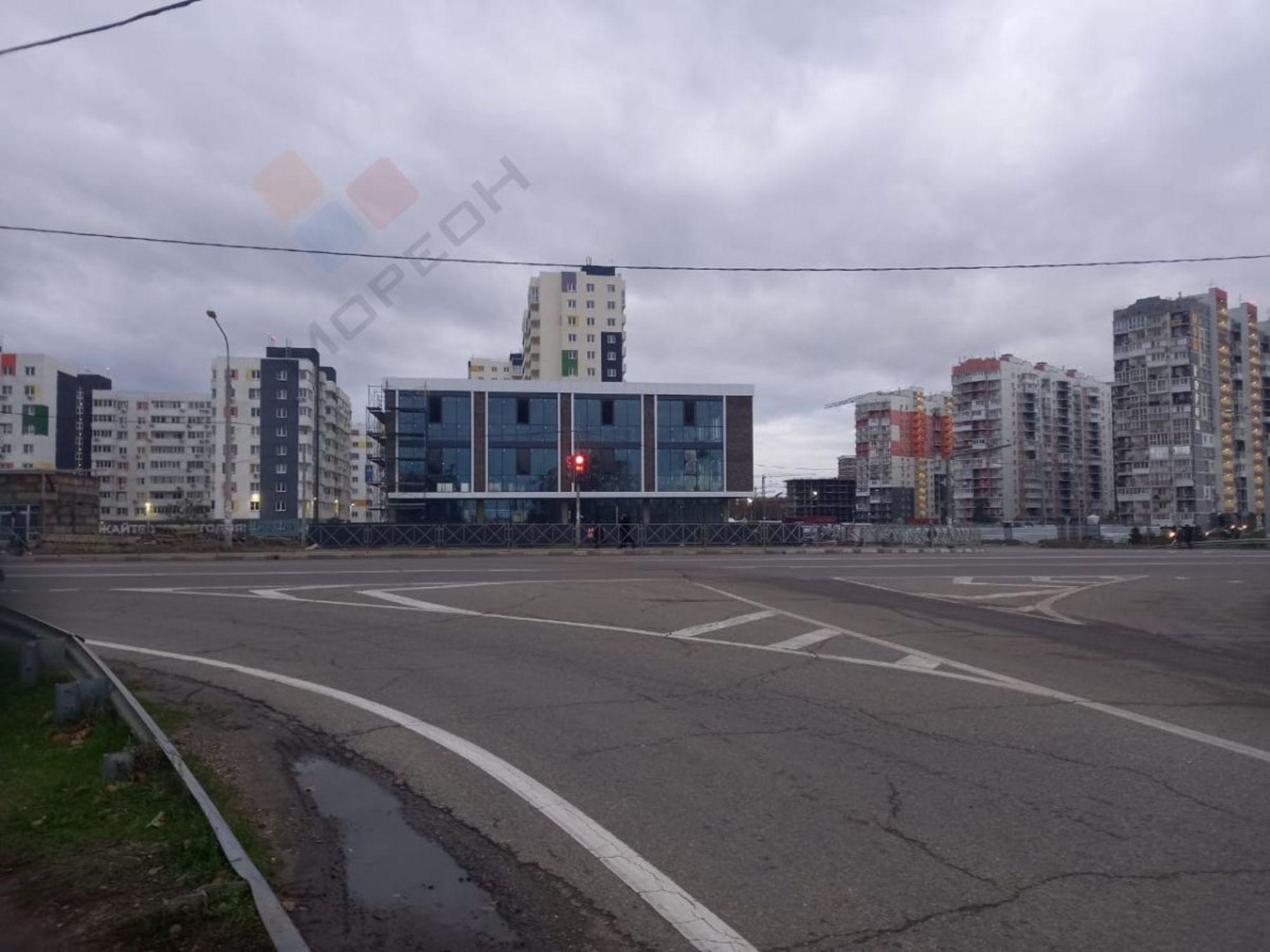 Сдать торговое помещение за 2 925 000 рублей на им. Дмитрия Есаулко ул, 9