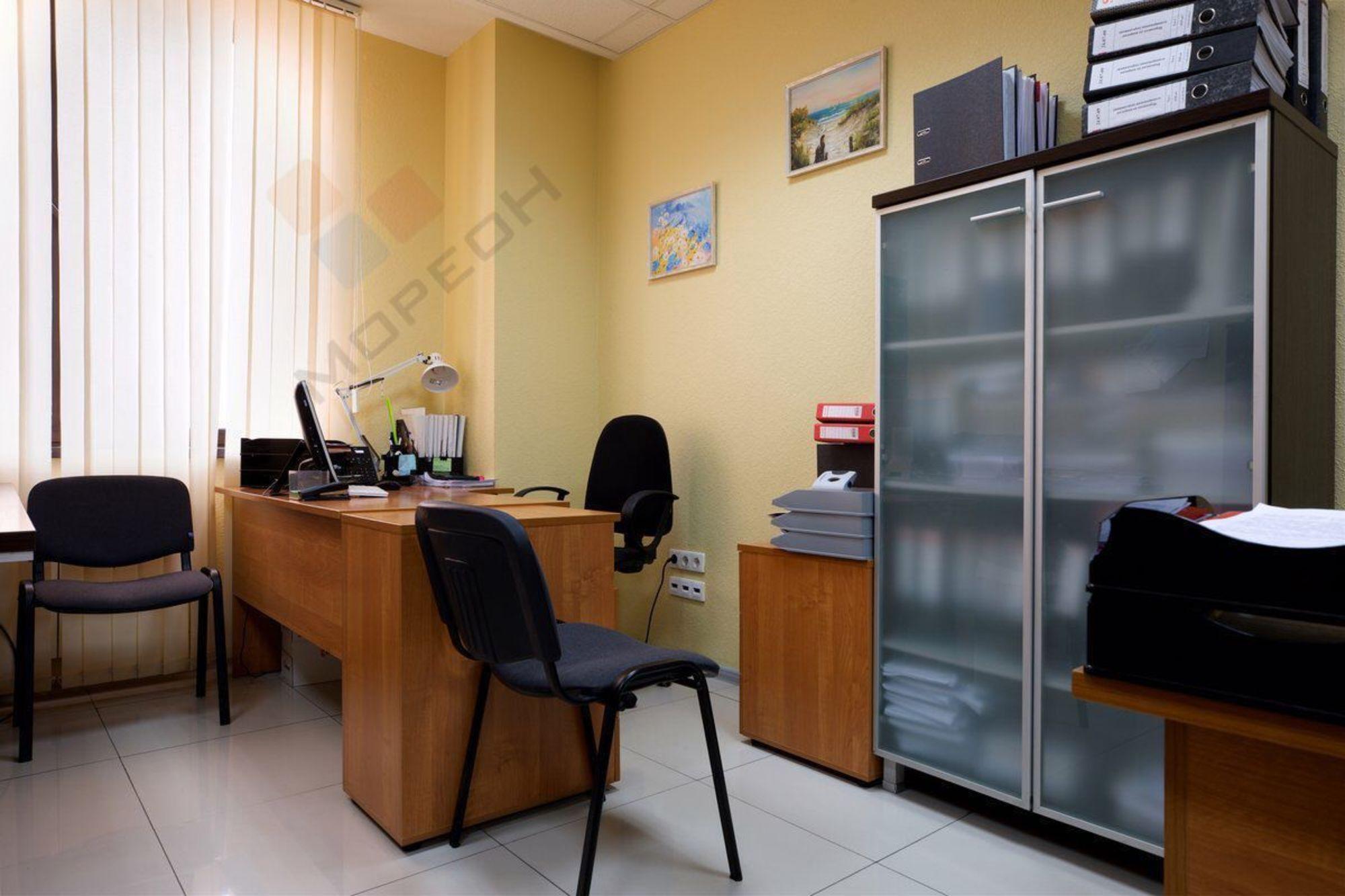 Купить офис, помещение под офис за 125 000 000 рублей на Кузнечная ул, д.6