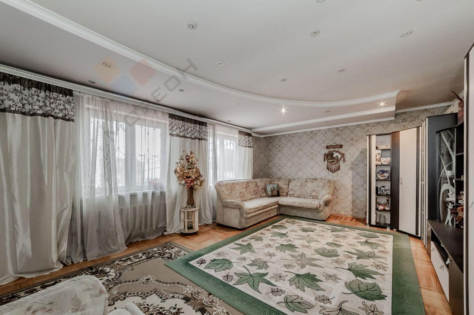 Купить дачу, дом, коттедж за 18 000 000 рублей на 1-й Тёплый пр-д, 8