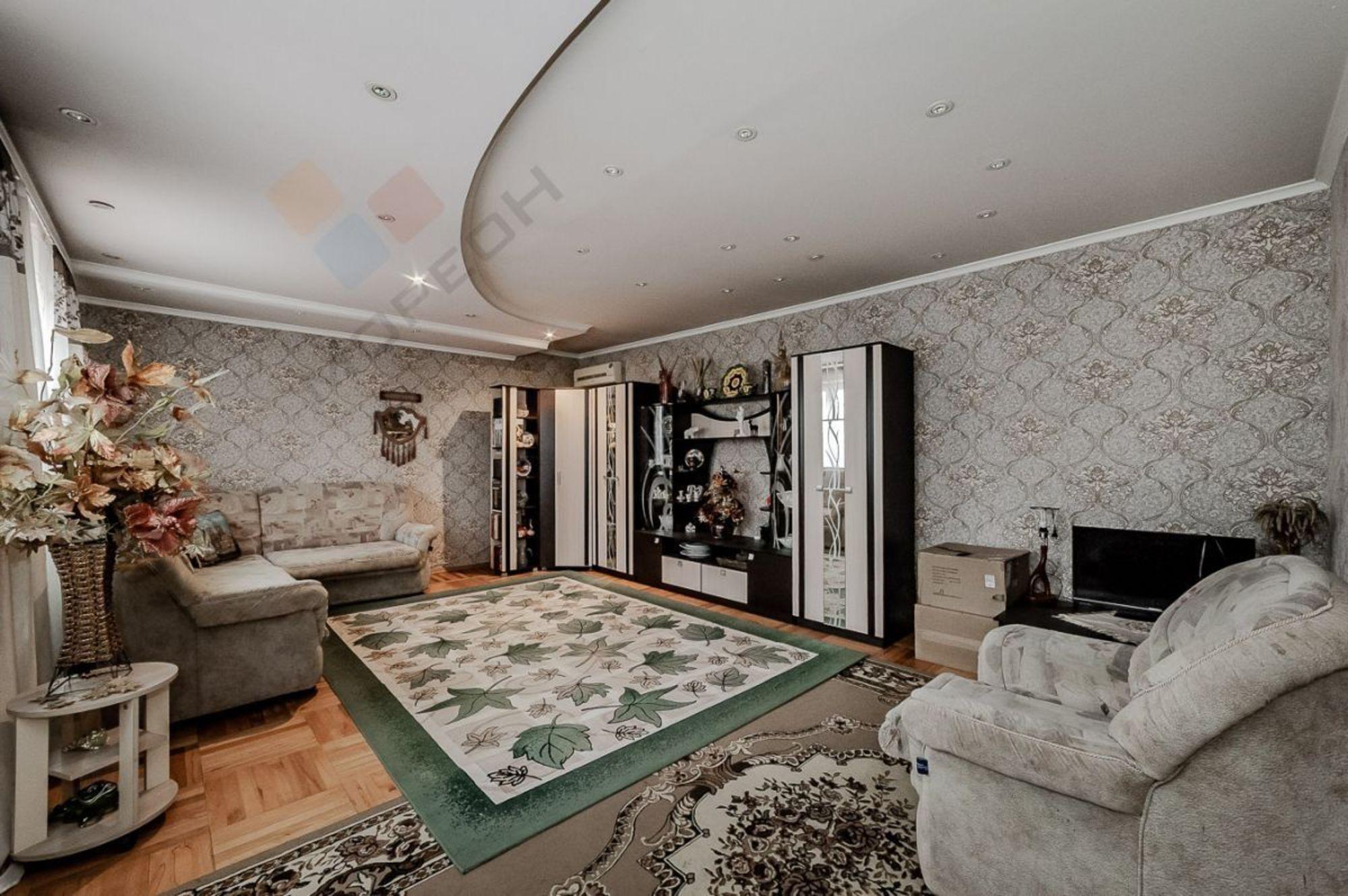 Купить дачу, дом, коттедж за 18 000 000 рублей на 1-й Тёплый пр-д, 8