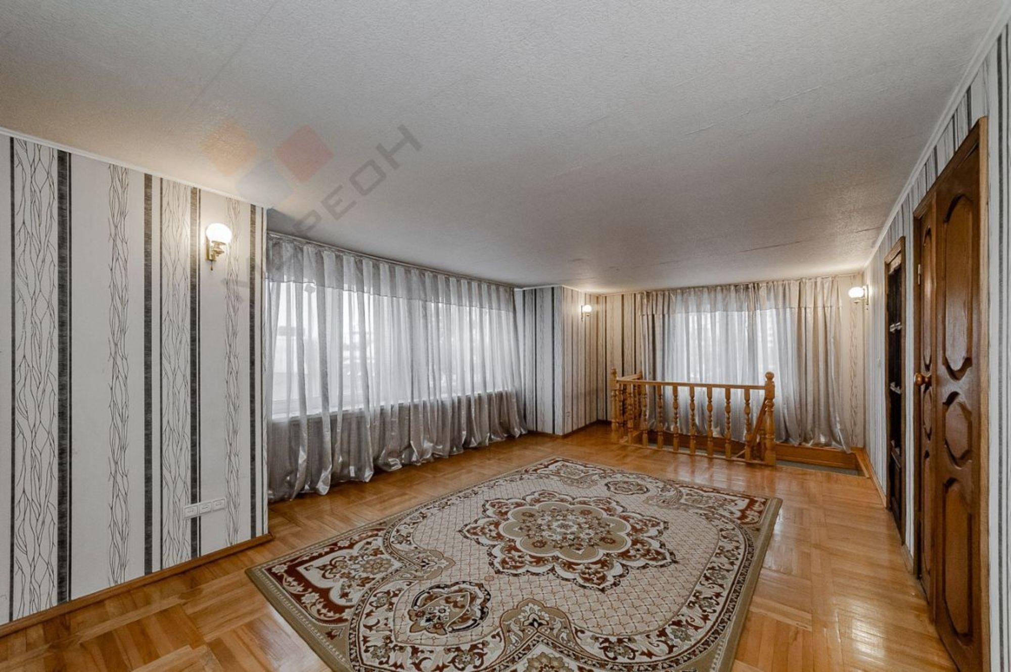 Купить дачу, дом, коттедж за 18 000 000 рублей на 1-й Тёплый пр-д, 8