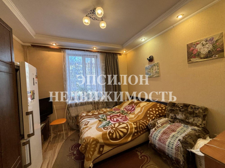 2-комн квартира Энергетиков 4-я, 12