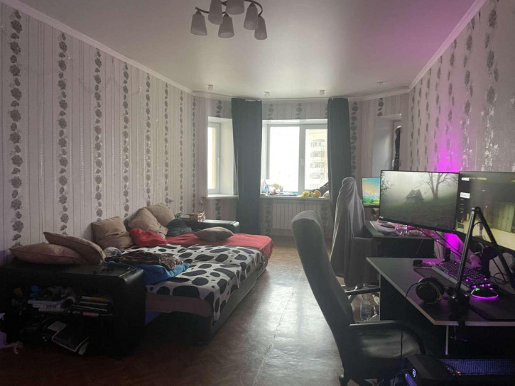 2-комн квартира Есенина улица, 20В
