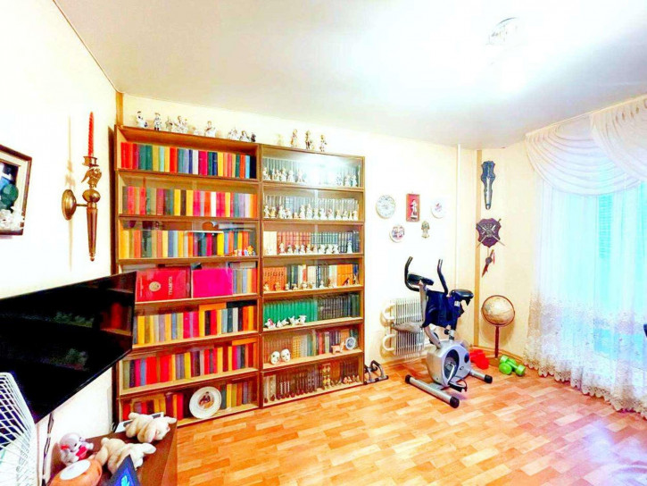 3-комн квартира Молодежная улица, 14