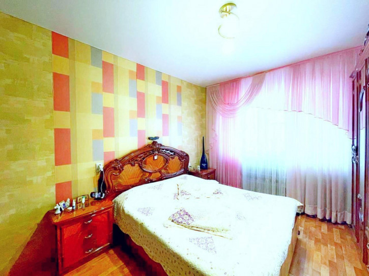 3-комн квартира Молодежная улица, 14