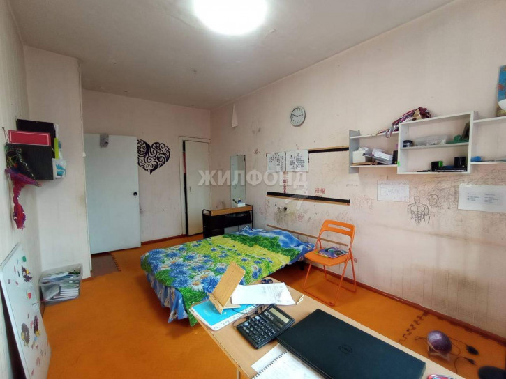 3-комн квартира Калинина улица, д.14
