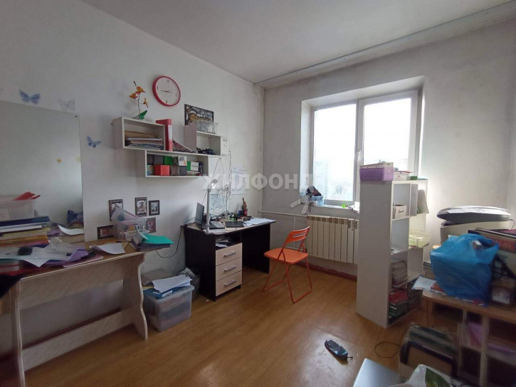 3-комн квартира Калинина улица, д.14