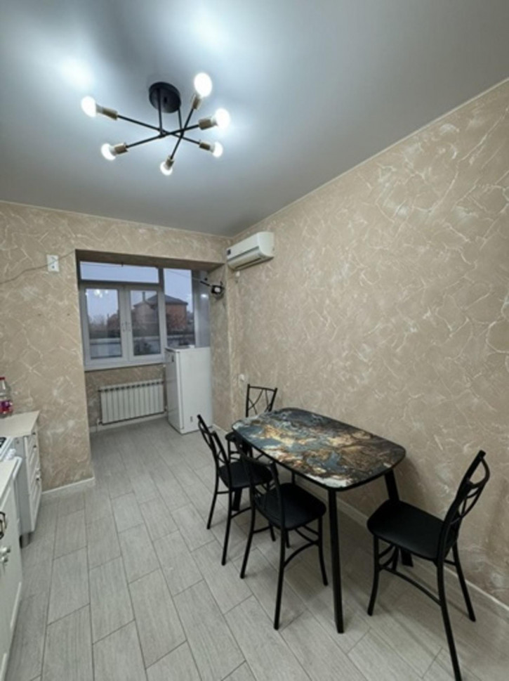 2-комн квартира половинко улица, 101