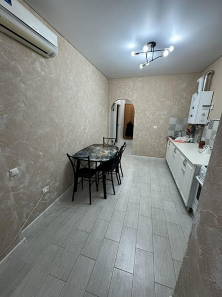 2-комн квартира половинко улица, 101