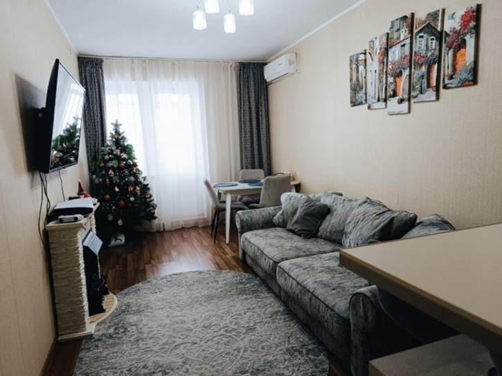 2-комн квартира Воровского улица, 101