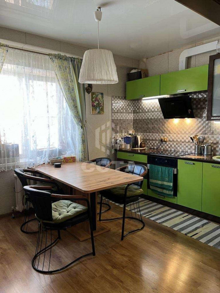 2-комн квартира Шишкова улица, 103кА