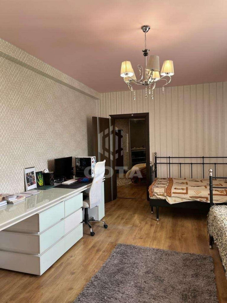 2-комн квартира Шишкова улица, 103кА