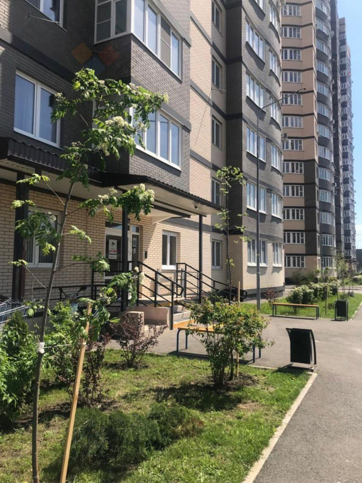 2-комн квартира Тополиная ул, 40/1к1